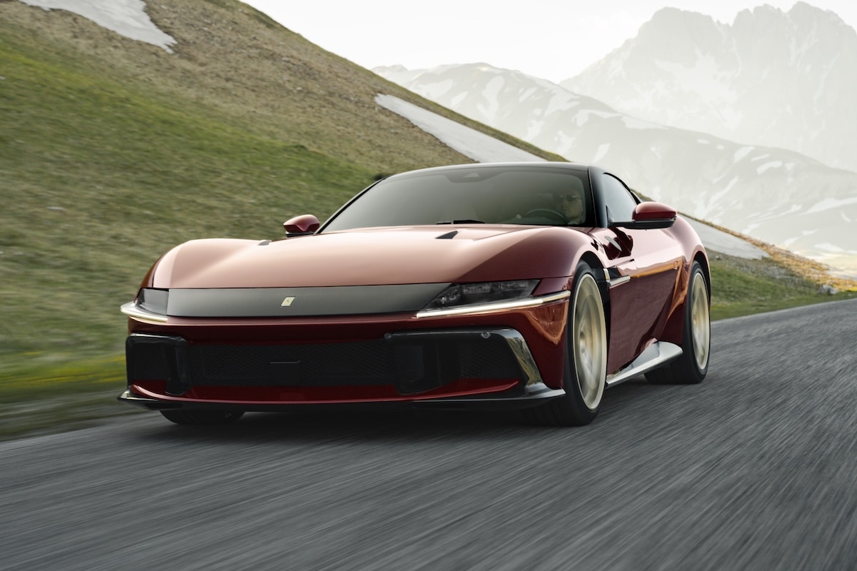 Ferrari 12 Cylinders Manual