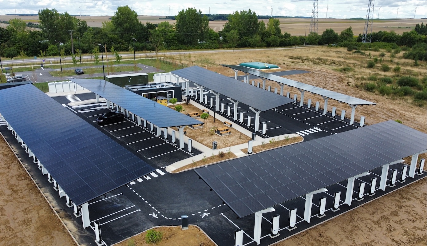 Tesla Magnant