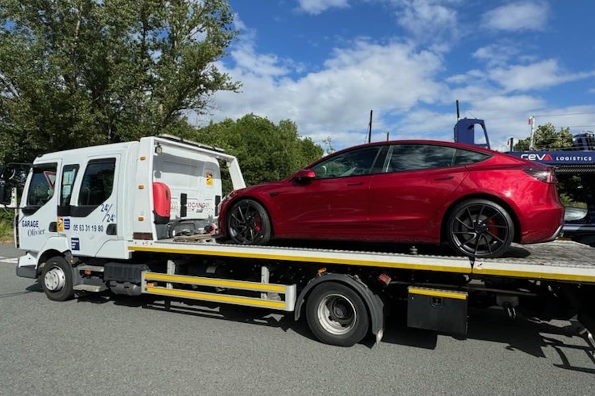 Tesla Model 3 Performance police